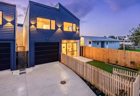 8B Elmdon Street, Mangere, Auckland: 4-bedroom townhouse (sold)