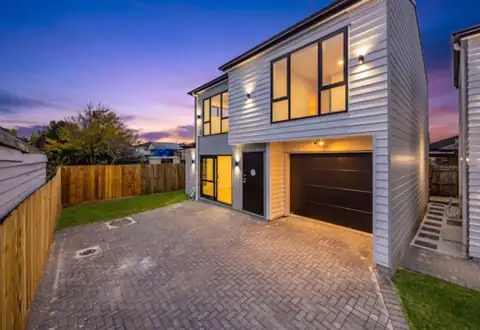 67E Russell Road, Manurewa, Auckland: 3-bedroom townhouse (sold)