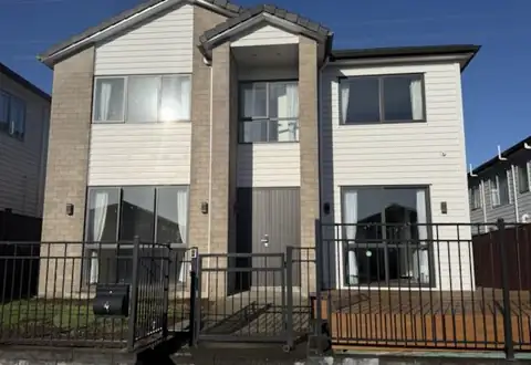 4 Dungloe Avenue, Flat Bush, Auckland: 7-bedroom house (sold)